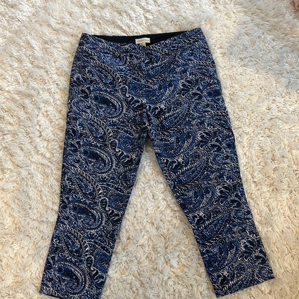 Adrienne Vittadini blue and white paisley print crop pants.